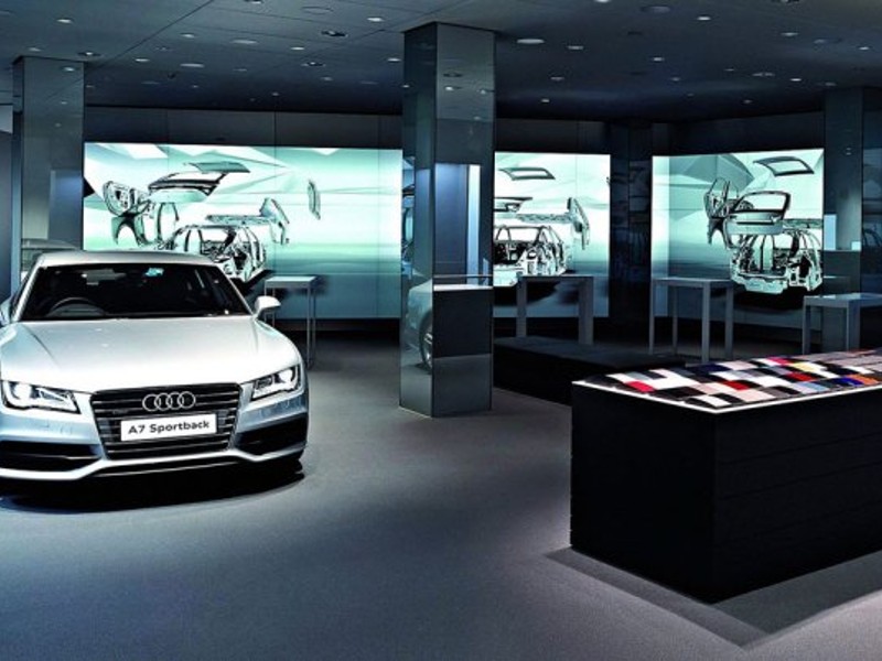 showroom automobile Audi City écrans d'affichage dynamique