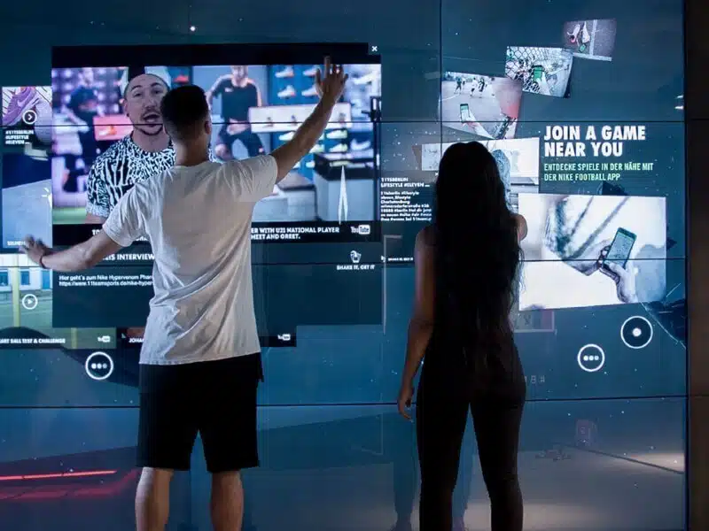 Mur écran tactile monde sportif