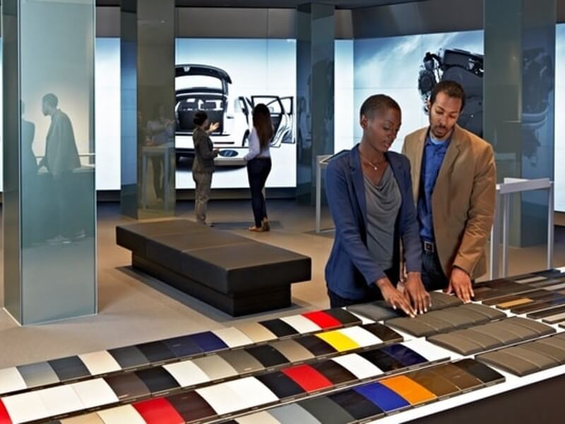 mur d'images Audi City extension de gamme et enchantement expérience client