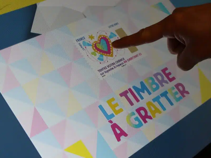 Borne tactile avec application sur-mesure pour le Groupe La Poste