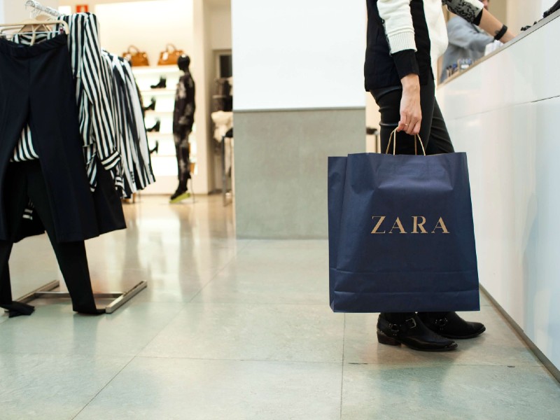 Zara entame la digitalisation de ses magasins
