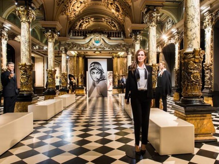 Visite immersive au Musée Grévin grâce au digital
