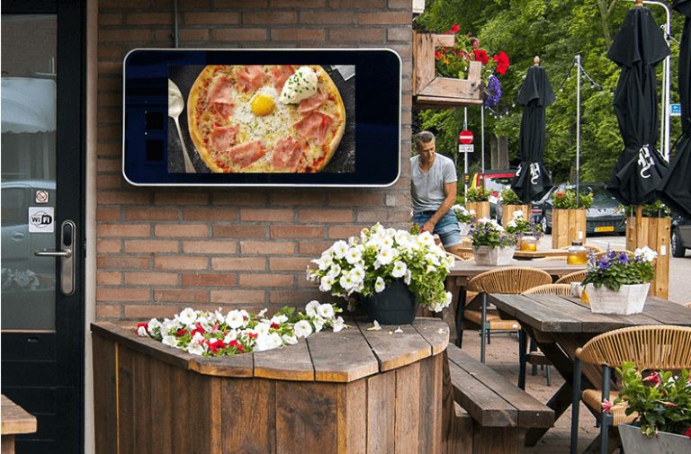 Ecran affichage dynamique outdoor restaurant