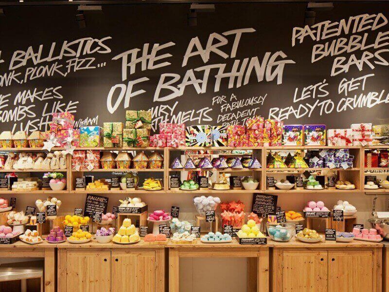 Expériences sensorielles olfactives dans les magasins Lush