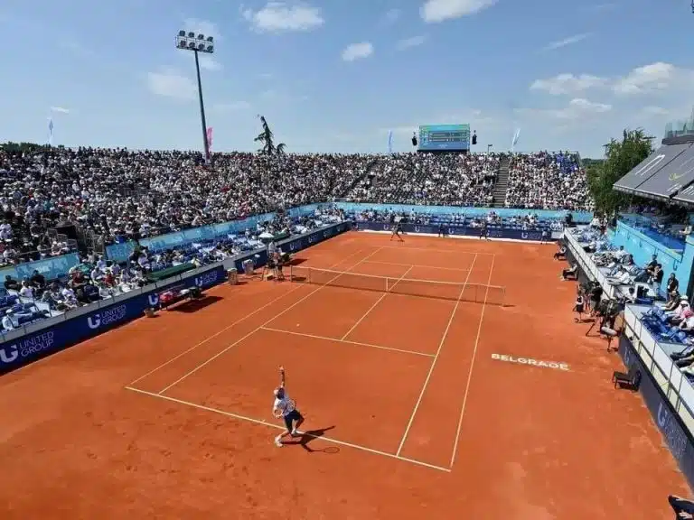 Les bornes tactiles s’installent dans les clubs de tennis