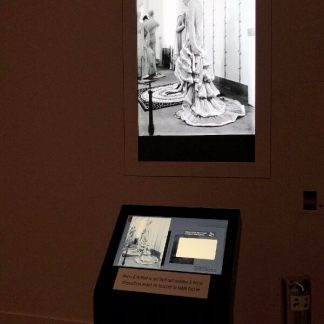 Musée digital du Luxembourg borne tactile et écran d'affichage