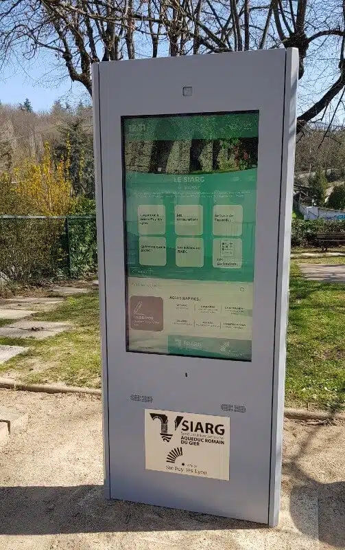 Totem tactile extérieur SIARG