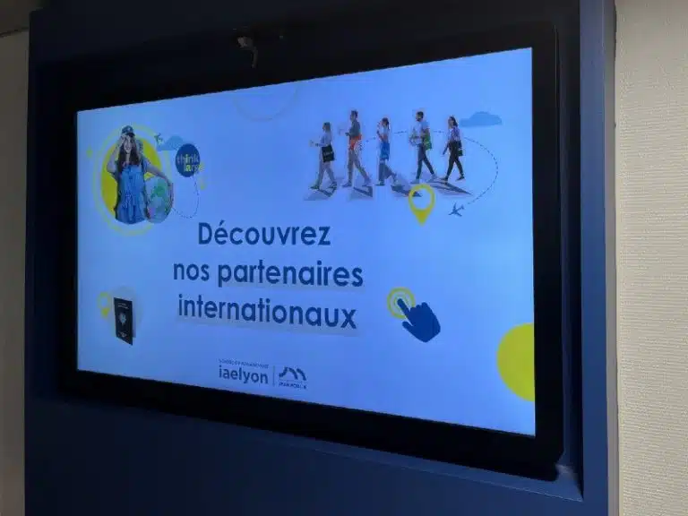 Application tactile iMaps School IAE Lyon