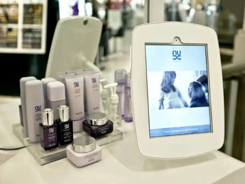 Borne iPad d'aide à la vente, solution e-commerce