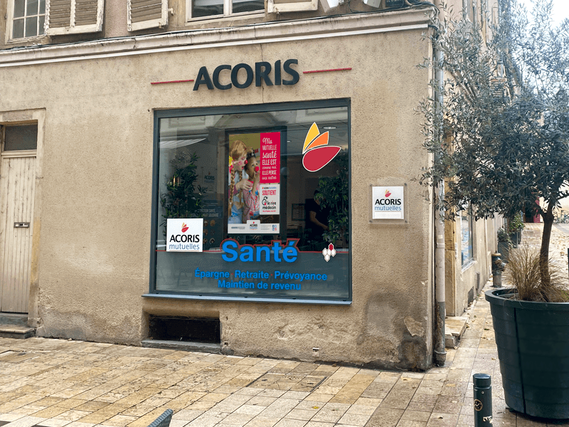 Écran publicitaire vitrine Acoris Mutuelles Thionville