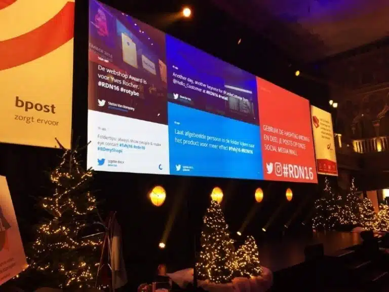 Livre d'or interactif pour événement d'entreprise avec social wall, stand innovant lors d'un salon