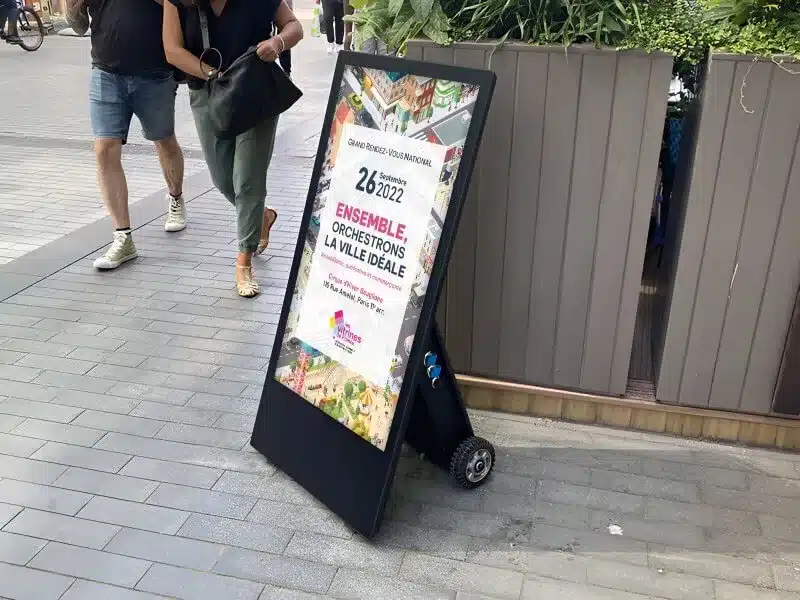 Chevalet numérique avec le contenu créé par la FNCV