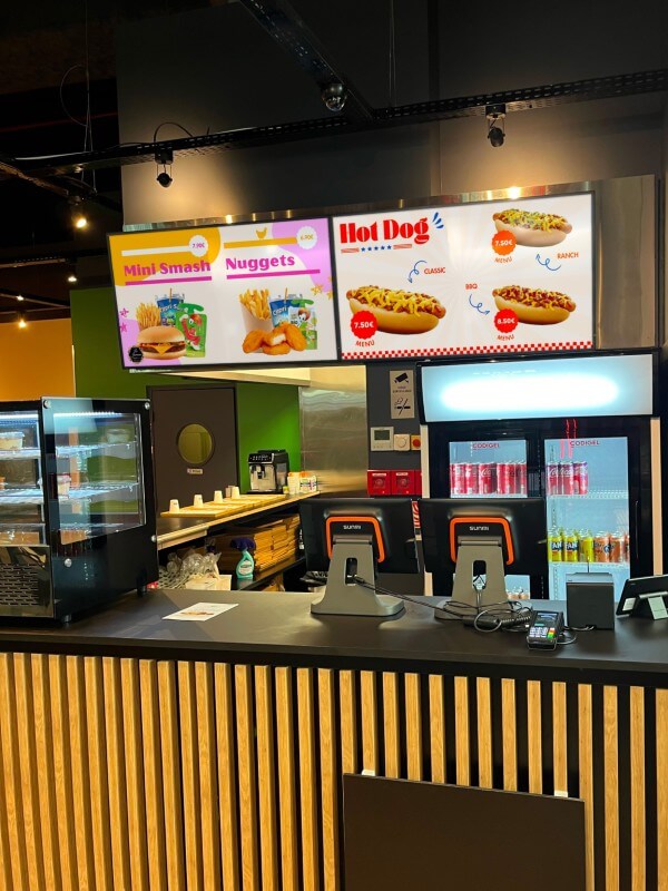 Menuboard écran pour restaurant Smashburger