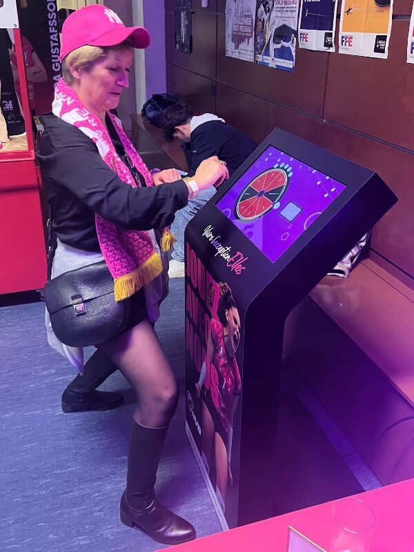 borne roue de la chance jeu tactile VNVB
