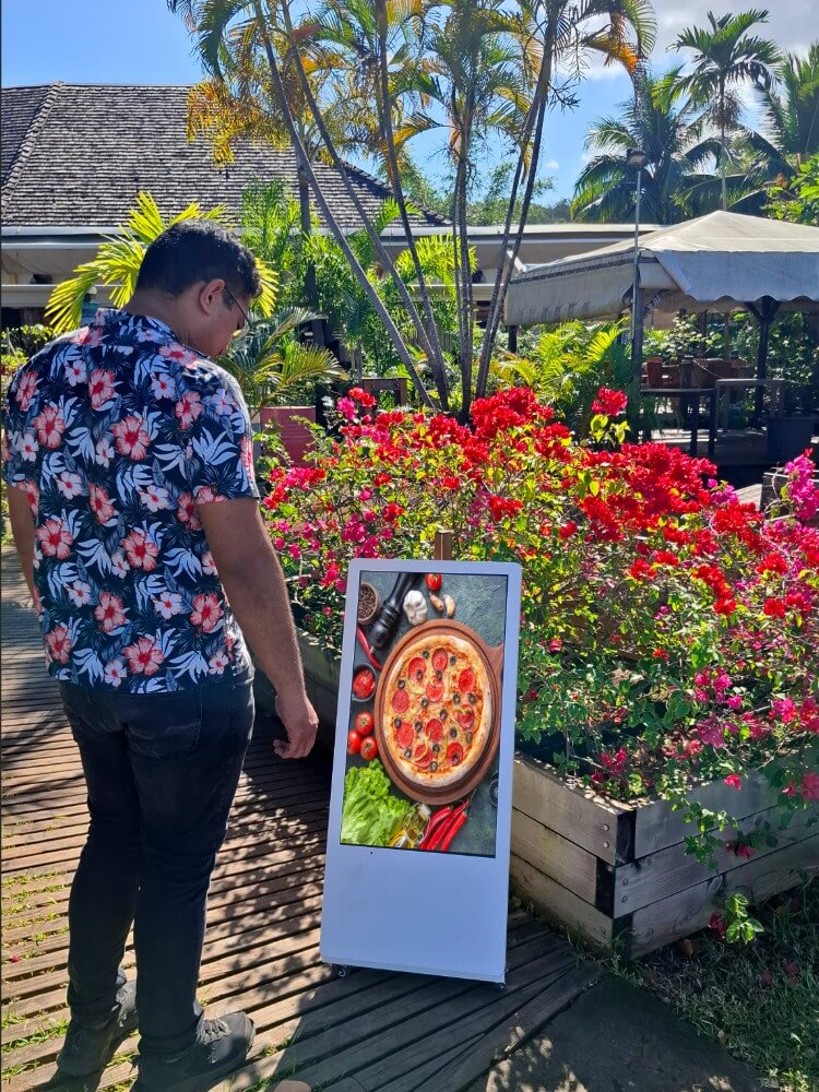 Chevalet pupitre SIGNO Affichage dynamique Port Tahiti