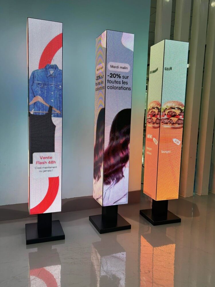 Colonne LED lumineux affichage message retail