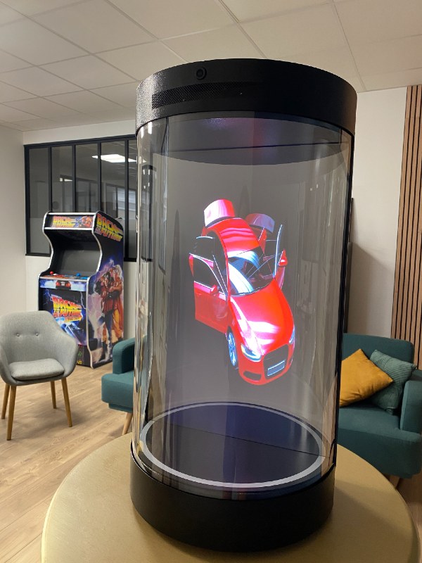 HoloTube, génération d'hologramme publicitaire 3D pour commerce et location sur des événements