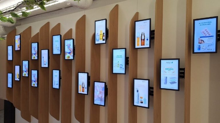 Retail Media écran publicitaire affichage dynamique APTAR