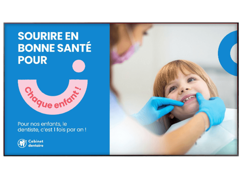 Écran d'affichage dynamique dans la salle d'attente d'un cabinet dentaire