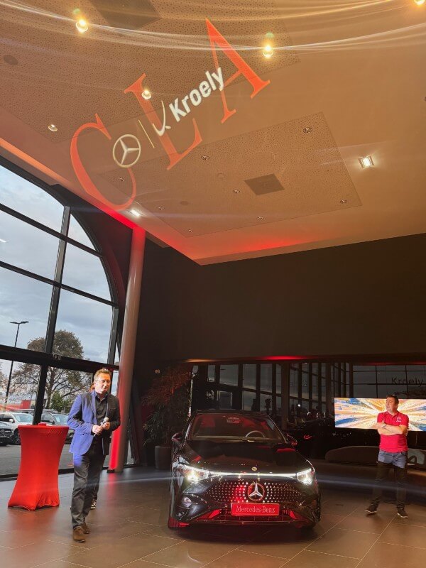 Projecteur GOBO logo mercedes kroely événement CLA