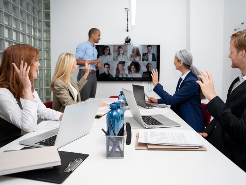 Réservation salle de réunion visioconférence collaborateurs
