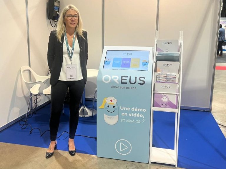 Borne tactile avec application sur mesure site internet OREUS