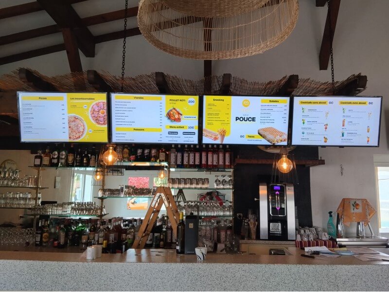 Concept Restauration Camping menuboard écran digital